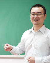 辛伟彬  教授