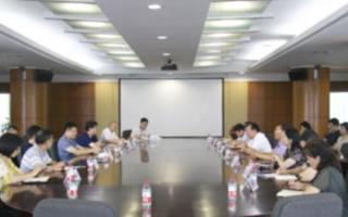佛山高新区管委员会主任潘东生一行到世界杯官网考察调研