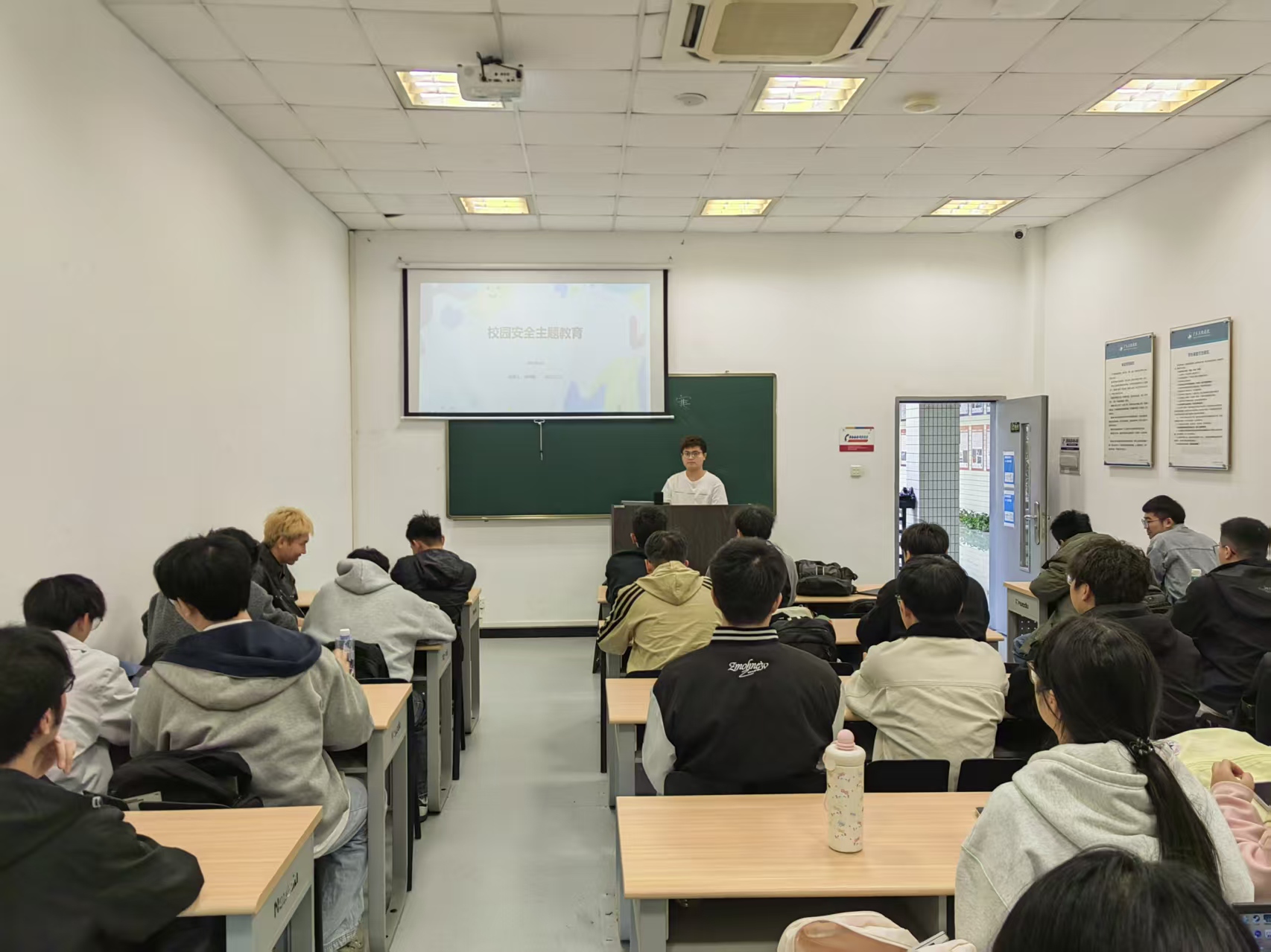 48c34d9a827e4b12829683611d599ce9.jpg 48c34d9a827e4b12829683611d599ce9.jpg