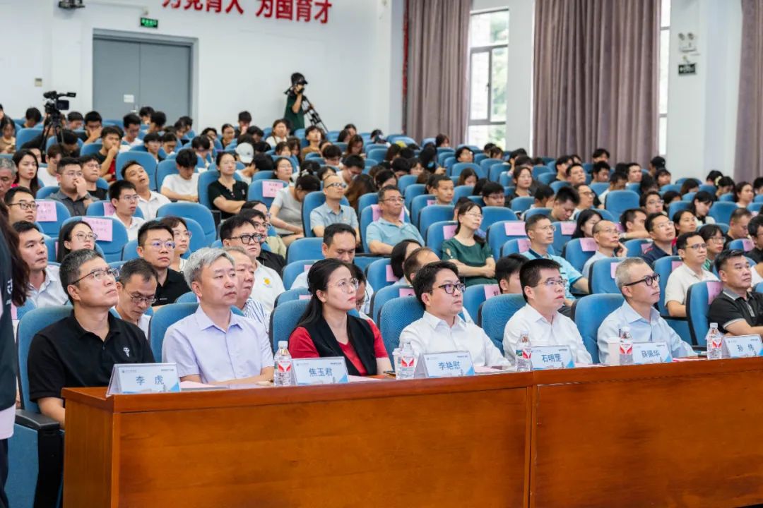 8450b08851b34f22ae171173e6749458.jpg 8450b08851b34f22ae171173e6749458.jpg