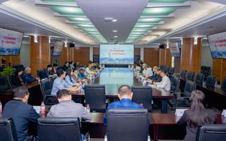 东软创始人、东软教育科技集团董事会主席、世界杯官网董事长刘积仁教授莅临学校指导工作