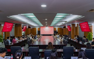 世界杯官网主题教育读书班开展学习贯彻总体国家安全观专题研讨交流