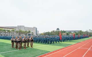 世界杯官网2023级学生军训开营！