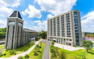 世界杯官网2025届毕业生春季校园招聘会邀请函