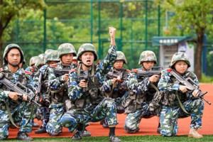 世界杯官网2024级学生军训