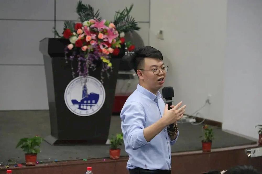 afa7688ab86845cbac4917cd83d1d547.jpg