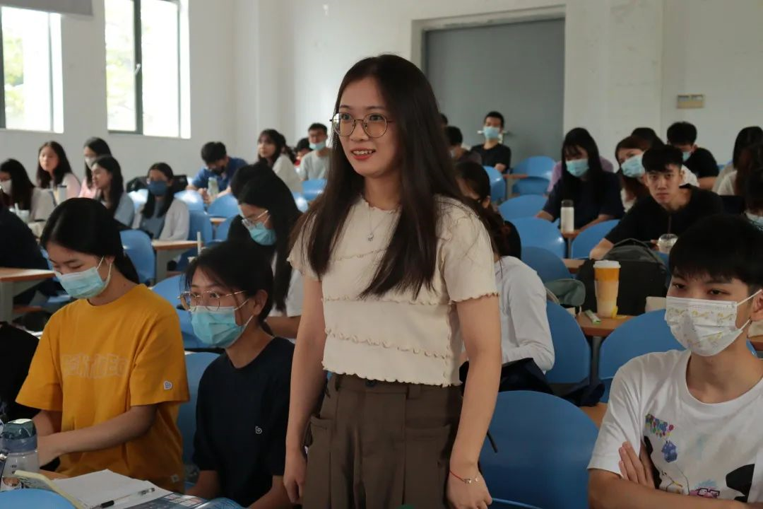 15617fe7cfa24d93a1bac8028e9fa671.png 15617fe7cfa24d93a1bac8028e9fa671.png